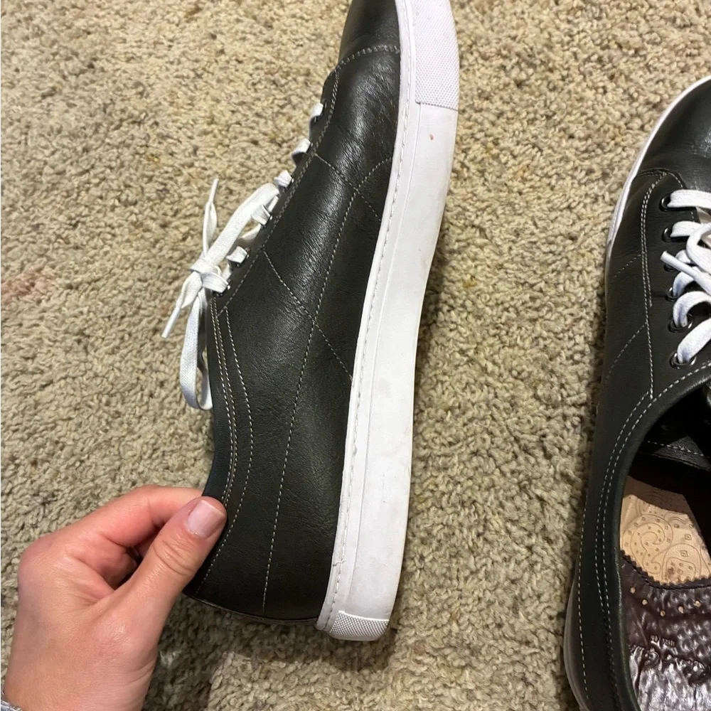 Robert Graham Men’s Blackburn leather sneakers Size 12 Green Luxury Modern